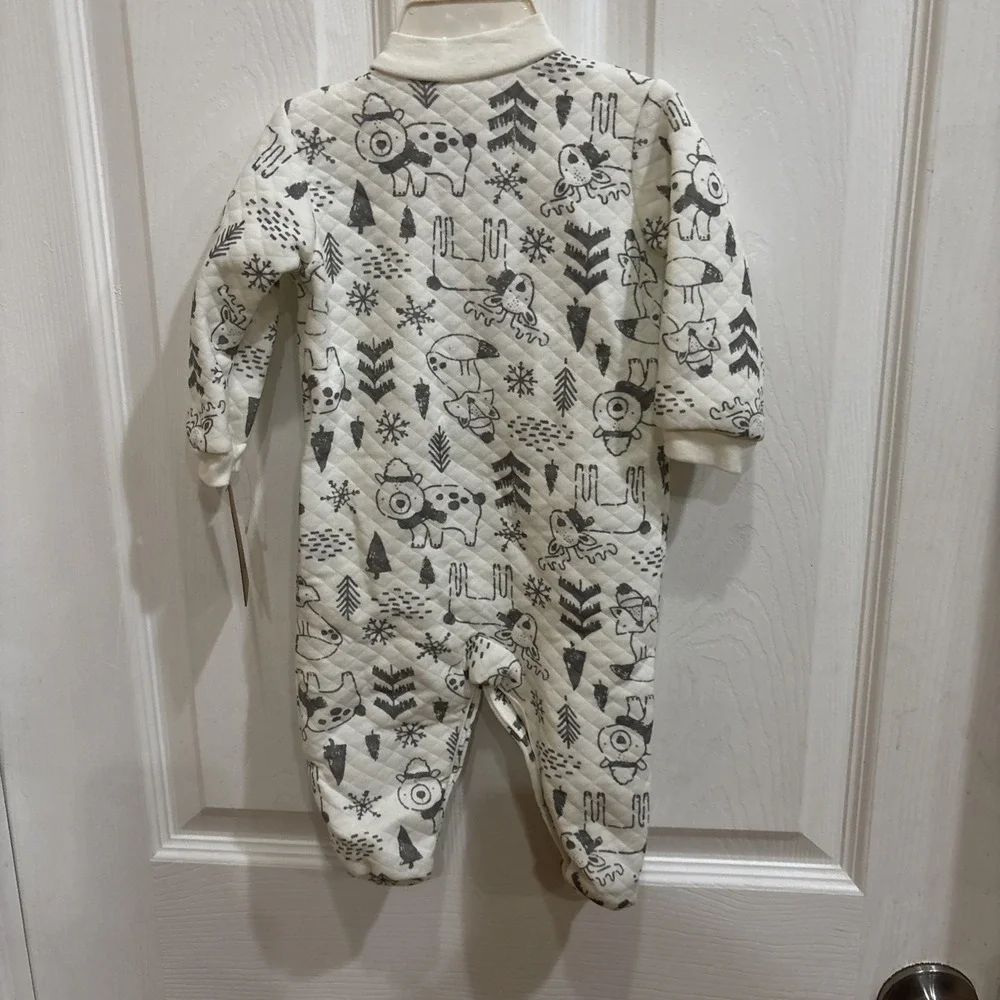 Simple joys by Carters 0-3 months Winter Theme  sleeper